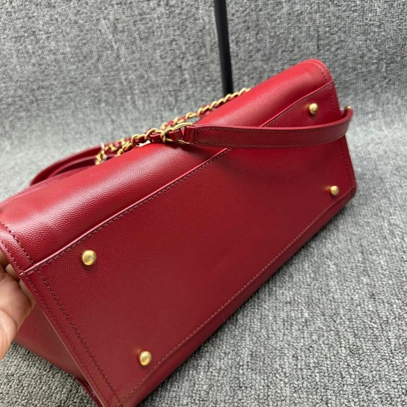 100% Authentic CHANEL DeauVille Medium Leather Satchel Bag - Picture 10 of 15